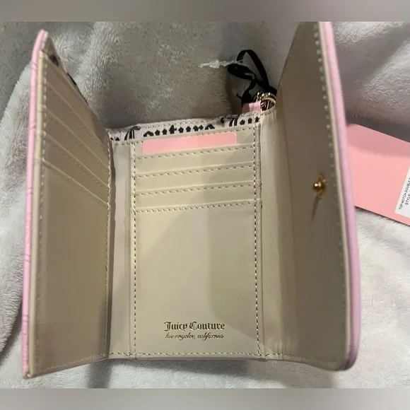 Juicy Couture Light Pink Double-Sided Trifold Wallet with Chain & Charms - Picture 3 of 8